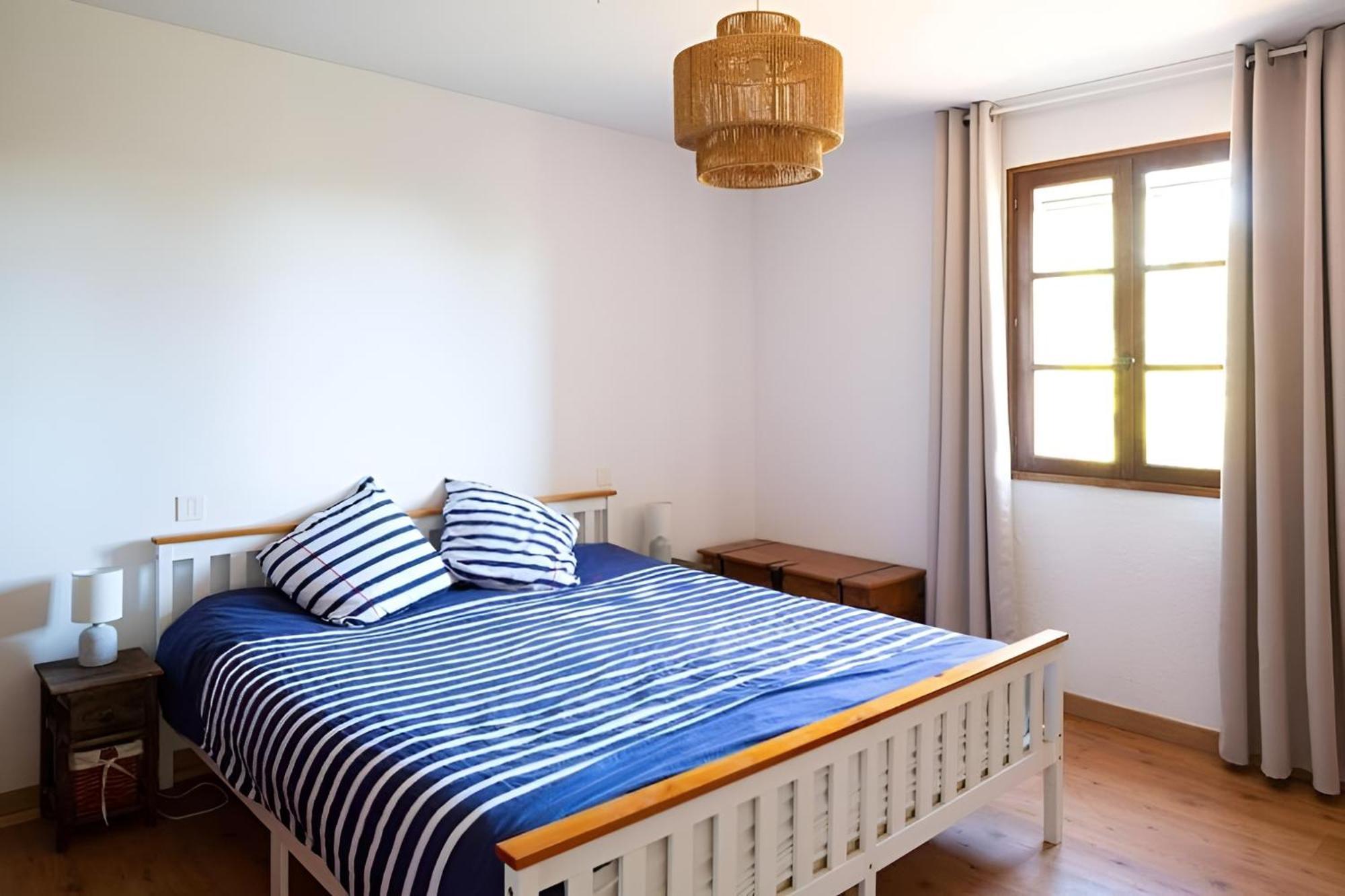 Mas Provencal De 120M2 En Camargue, Avec Piscine Et Parking Inclus, Ideal Pour Des Vacances アルル エクステリア 写真