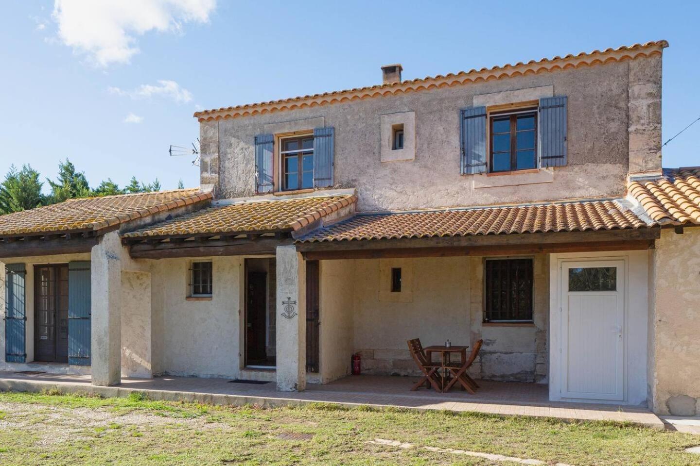 Mas Provencal De 120M2 En Camargue, Avec Piscine Et Parking Inclus, Ideal Pour Des Vacances アルル エクステリア 写真